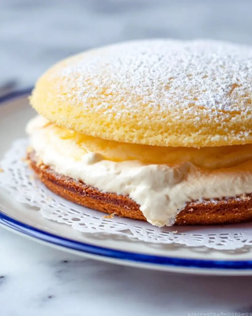 Pineapple Whoopie Pies with Cream Cheese Pineapple Filling Recipe