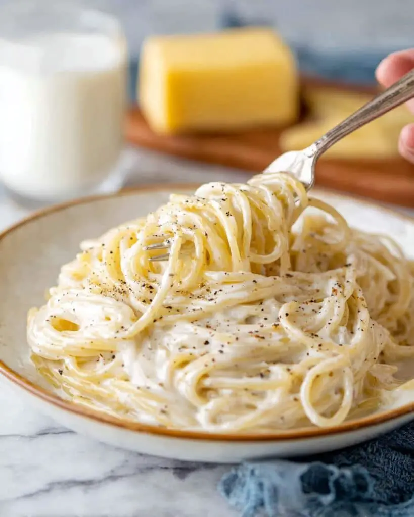 The Best 10-Minute Cream Cheese Pasta Recipe