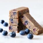Homemade Vegan Blueberry Oatmeal Protein Bars Recipe