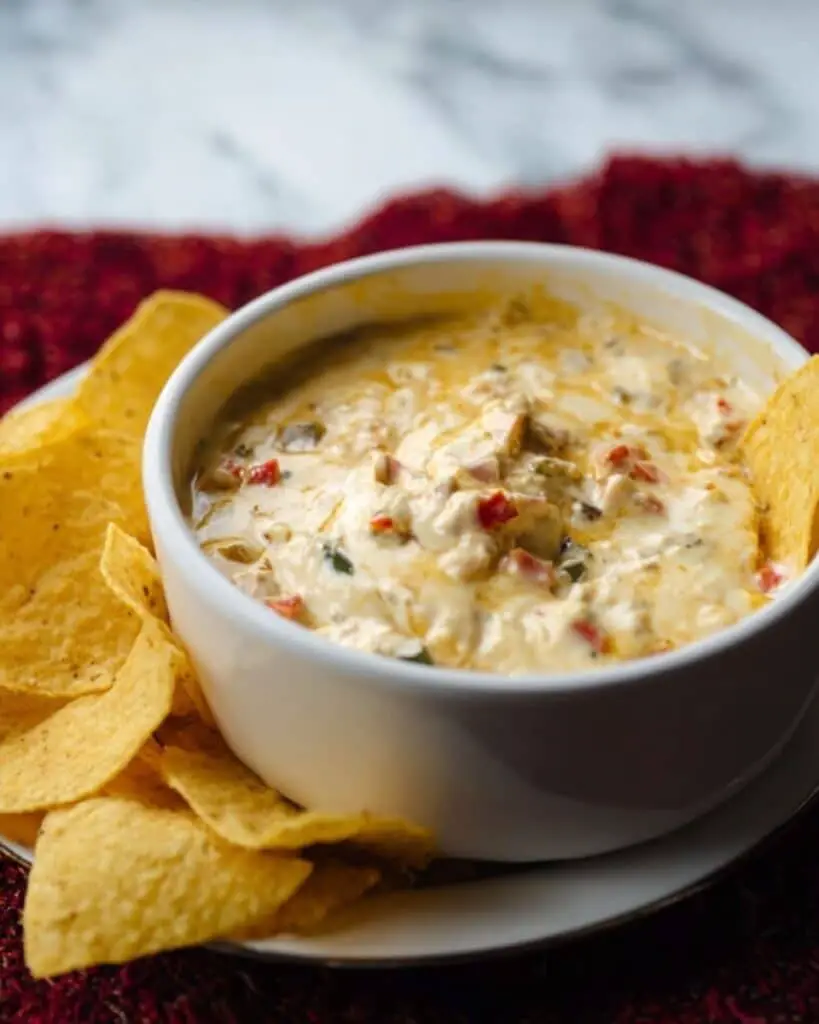 Crock-Pot Spicy Beef Queso Dip Recipe