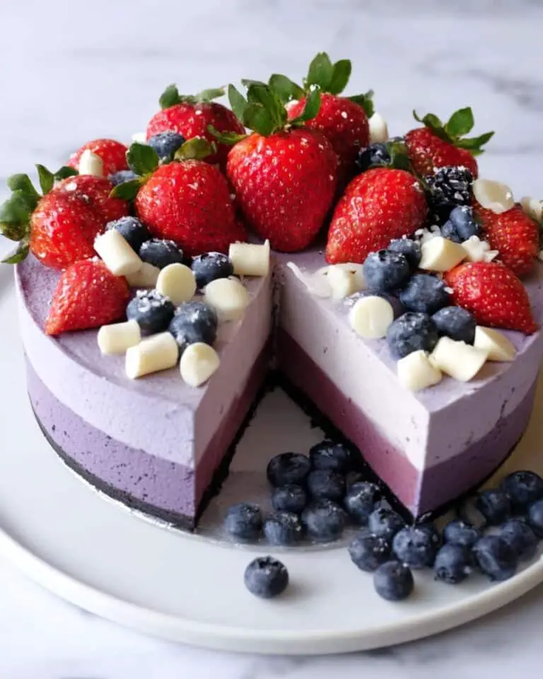 Easy No-Bake Vegan Strawberry Blueberry Cheesecake Recipe