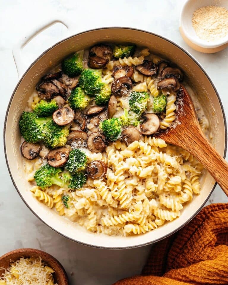 One Pot Broccoli Mac and Cheese Recipe