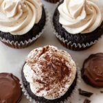 Buttercream Icing for Cupcakes (Vanilla and Chocolate)