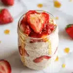 Strawberry Cheesecake Overnight Oats Recipe