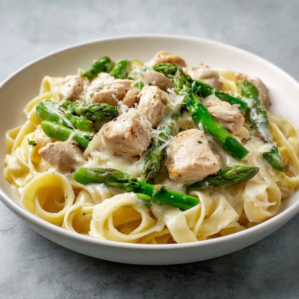Chicken and Asparagus Fettuccine Recipe 4 Chicken and Asparagus Fettuccine Recipe - Recipe Image