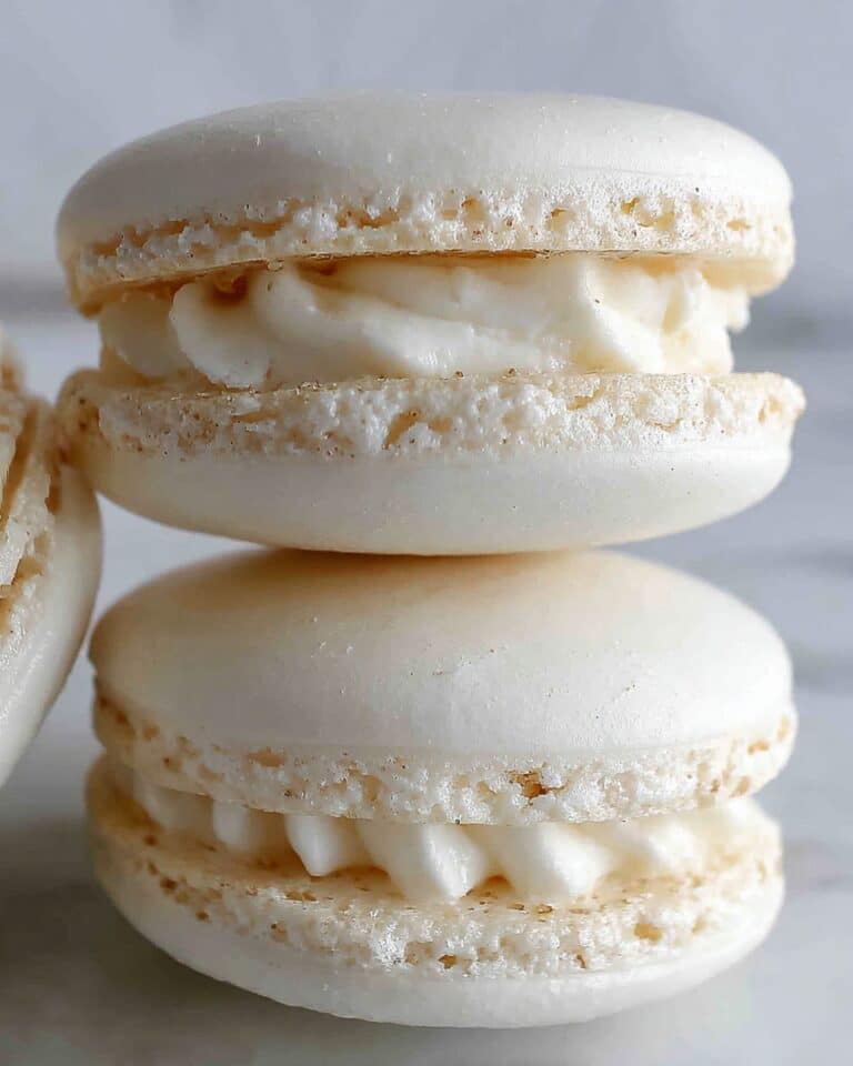 Vegan Macarons with Aquafaba and Vegan Buttercream Filling Recipe