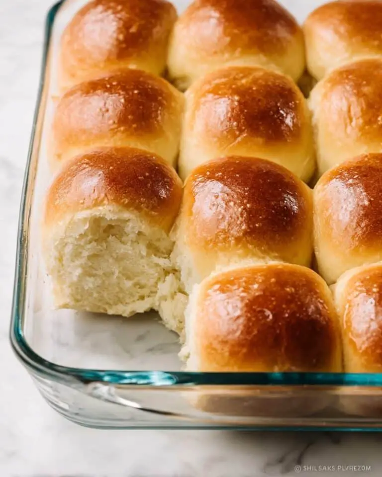 Soft and Fluffy Dinner Rolls Recipe
