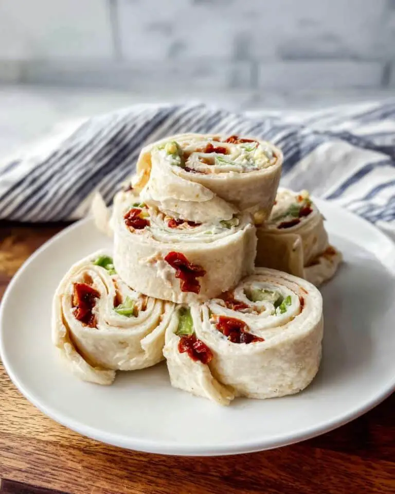 Turkey and Hummus Pinwheel Sandwiches Recipe