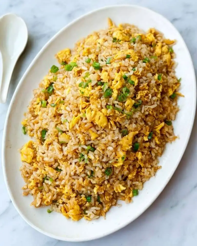 10 min. Easy Egg Fried Rice (only 6 ingredients!) Recipe