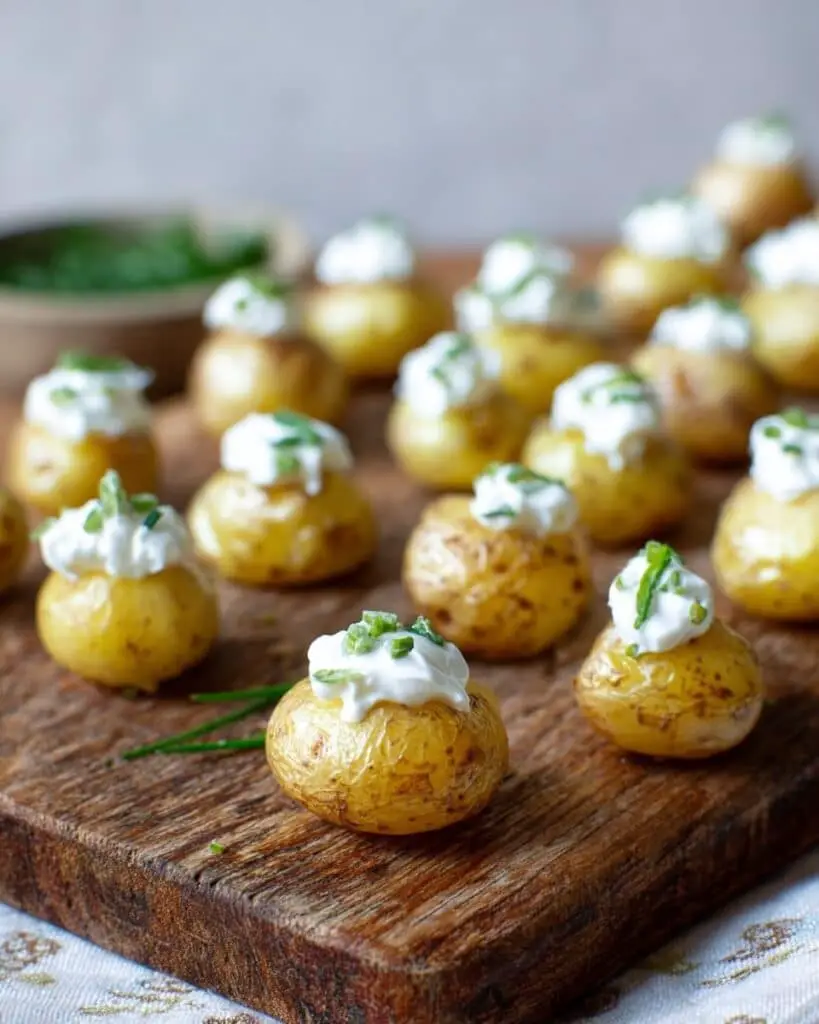 Mini Baked Potatoes with Sour Cream and Chives Recipe