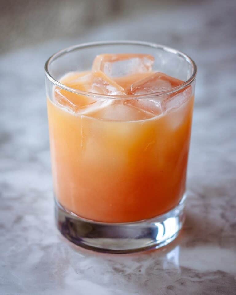 Iced Guava White Tea Lemonade Recipe