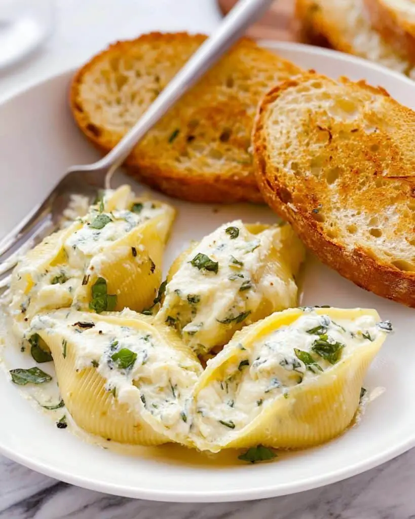 Stuffed Shells with Chicken in Alfredo Sauce