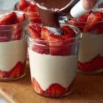 Blended Chocolate-Covered Strawberry Overnight Oats Recipe