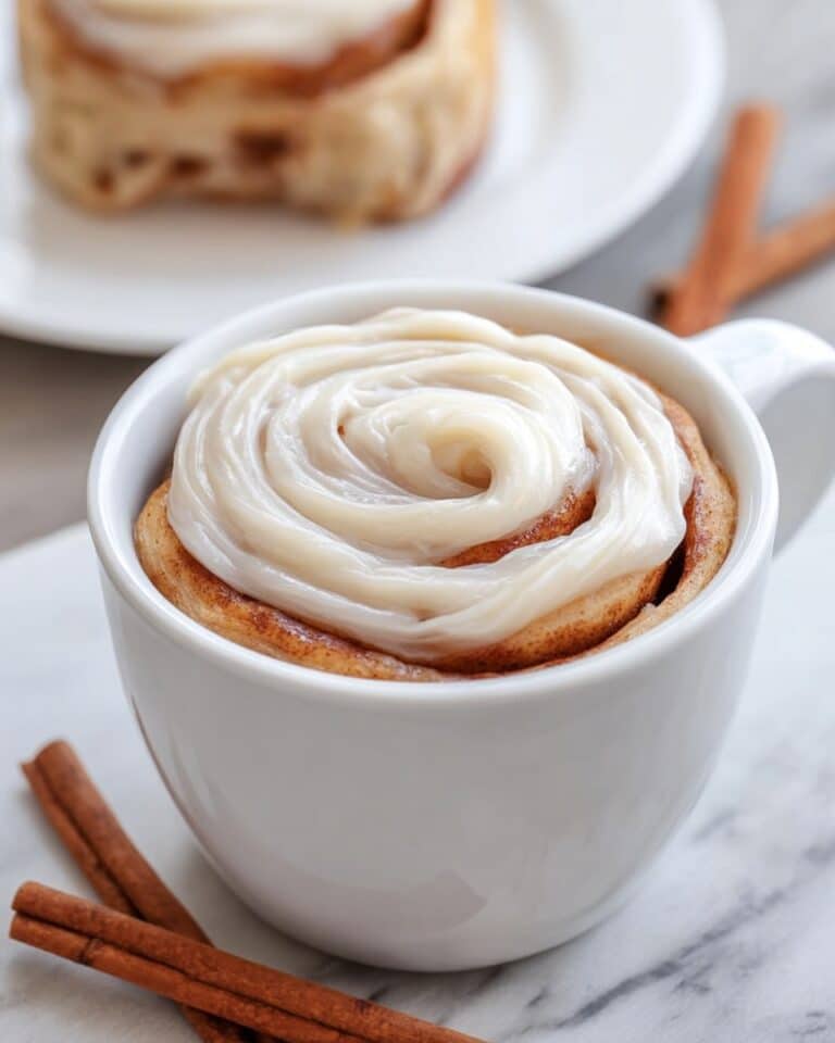 Cinnamon Roll Mug Cake Recipe