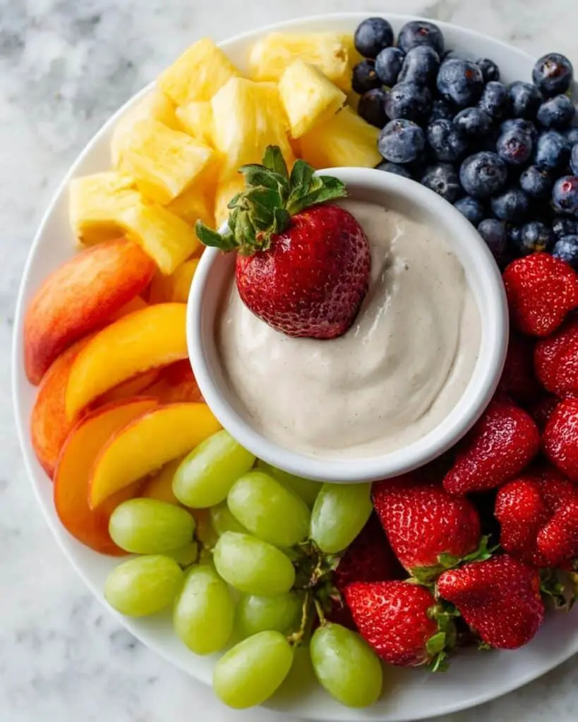 5-Minute Yogurt Fruit Dip (Easy & Healthy!) Recipe