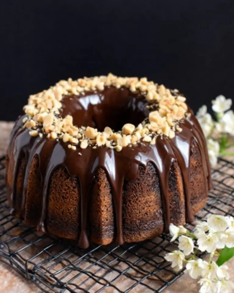 Bundt Cake de Chocolate con Ganache y Avellanas Recipe