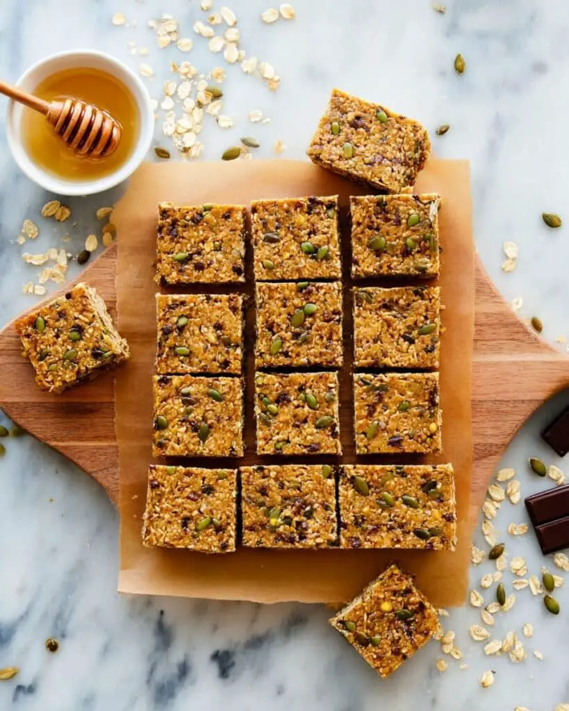 Easy No-Bake Granola Bars Recipe