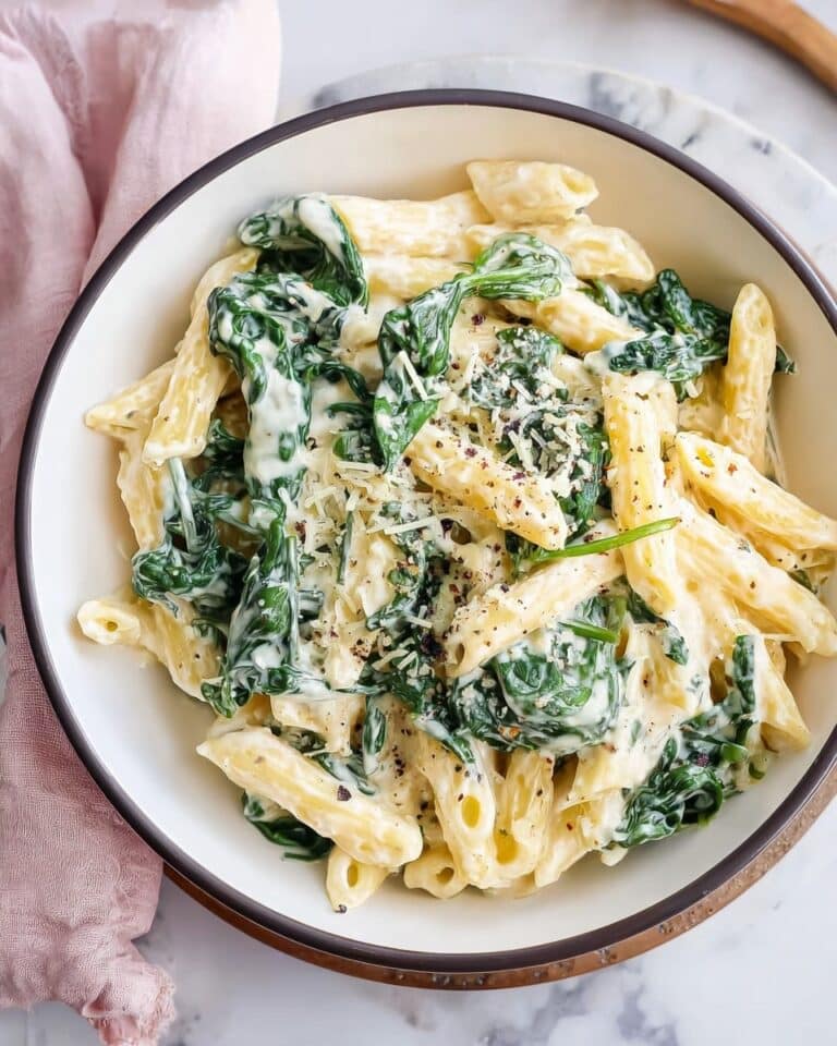 Pasta with Creamy Spinach Sauce and Parmesan Recipe