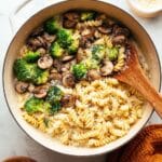One Pot Broccoli Mac and Cheese Recipe