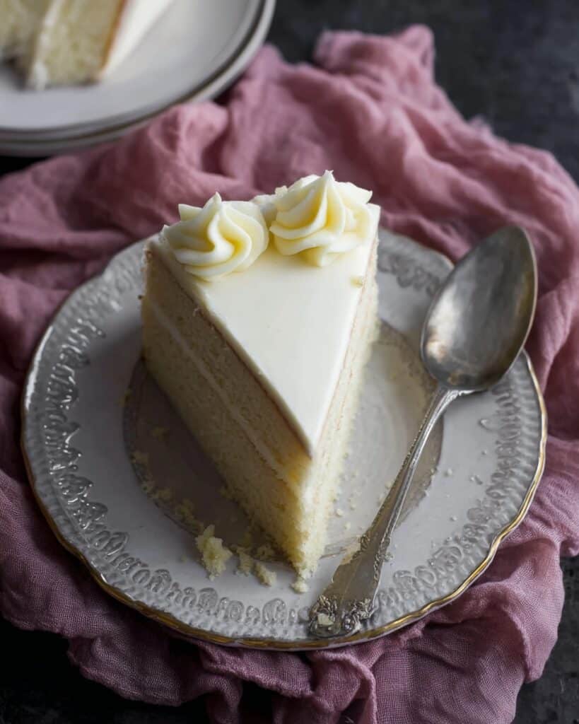 Basic Vanilla Cake with Classic Vanilla Buttercream Frosting Recipe