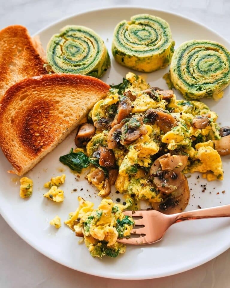 Mushrooms and Spinach Egg Scramble Recipe