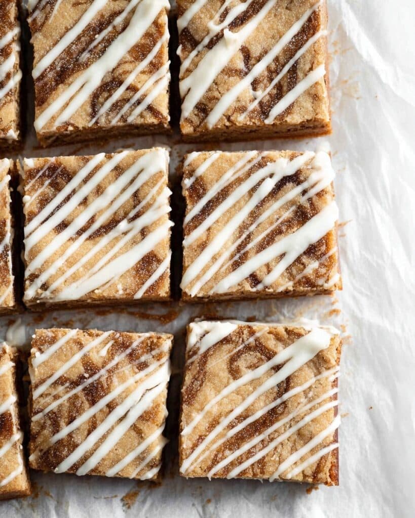 Cinnamon Roll Blondies Recipe