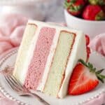 Strawberries and Cream Cheesecake Cake Recipe