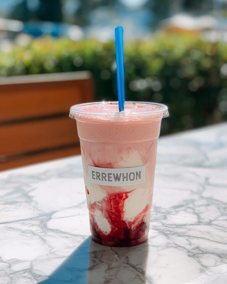 Hailey Bieber Erewhon Strawberry Skin Smoothie Recipe